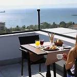 Hotel Des'otel